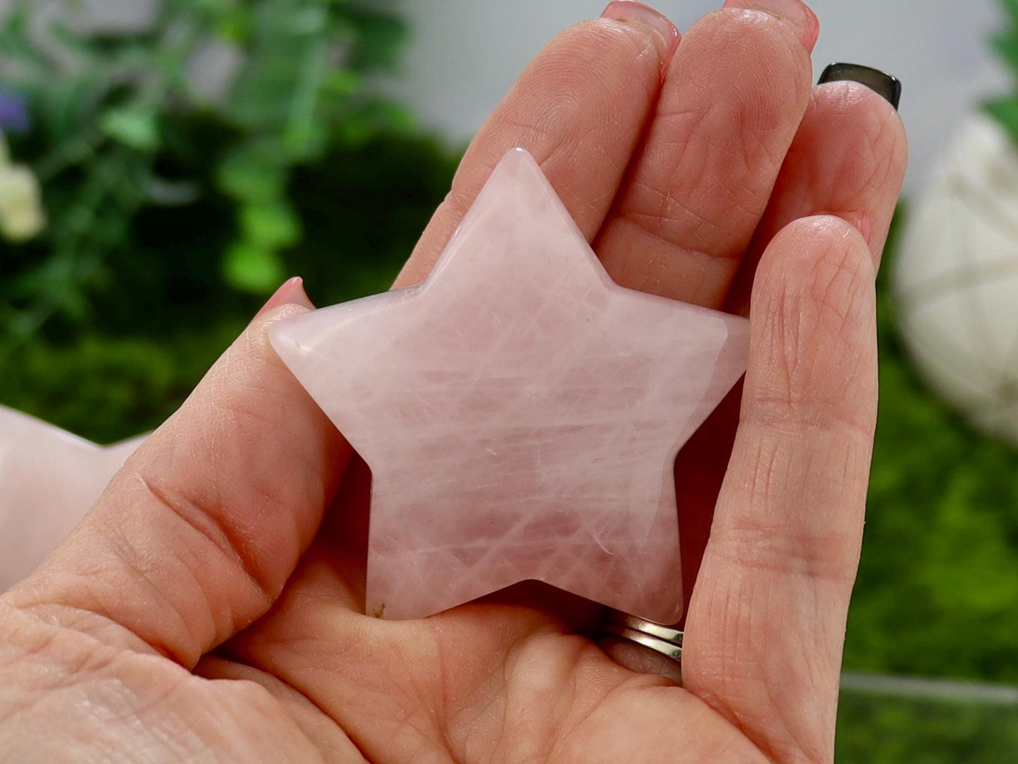 Rose Quartz Crystal Star Carving - Heart Chakra Stone, Rose Quartz Altar Decor, Natural Stone Home Decor, Star Decor