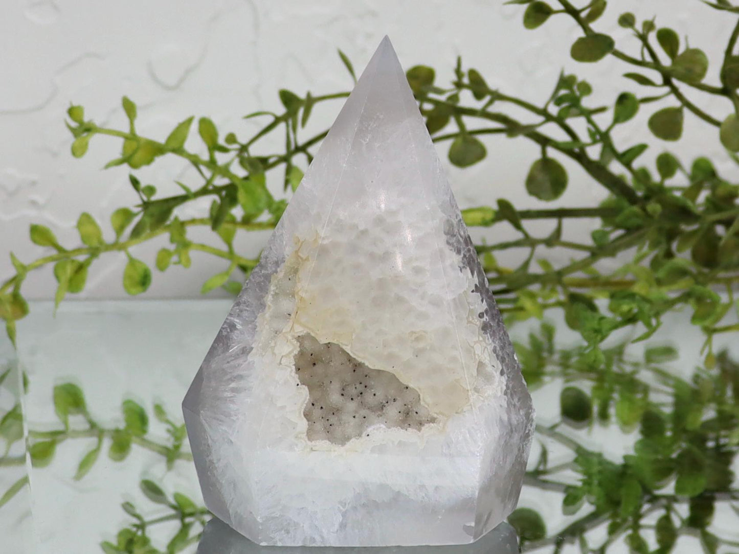 Druzy Agate Diamond Point