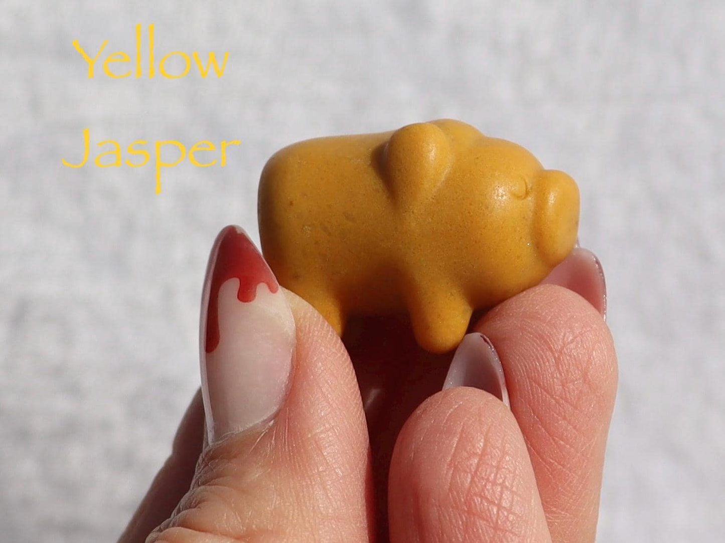 Mini Crystal Pig Carving: Collectible Stone Figurine